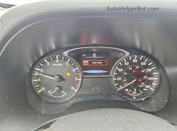 5N1DR2MNXHC613421 2017 NISSAN PATHFINDER Red Vista del cuadro de instrumentos