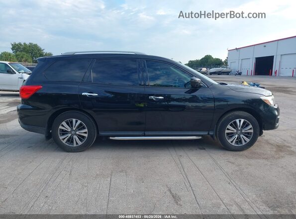 5N1DR2MNXHC660061 2017 NISSAN PATHFINDER Черный Вид задней части салона