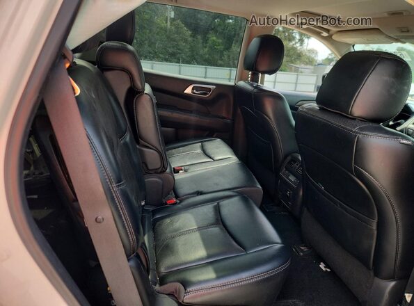 5N1DR2MNXHC697272 2017 NISSAN PATHFINDER White Вид задньої частини салону