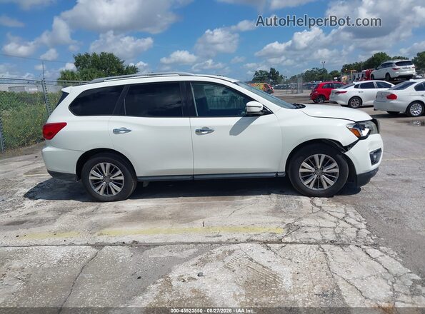 5N1DR2MNXJC634372 2018 NISSAN PATHFINDER White Vista interior trasera
