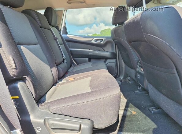 5N1DR2MNXJC646098 2018 NISSAN PATHFINDER Silver Widok wnętrza z tyłu