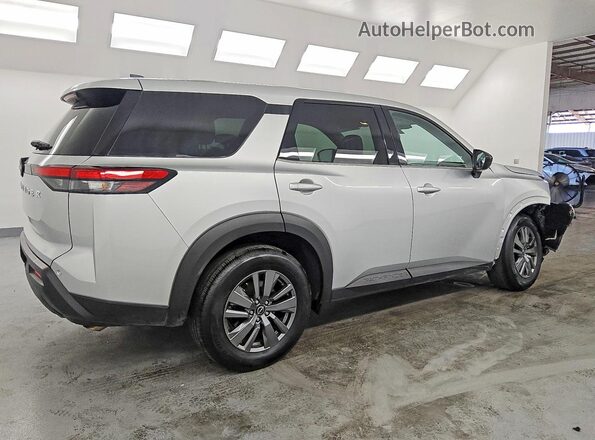 5N1DR3AAXSC289823 2025 NISSAN PATHFINDER Серебряный Задняя правая четверть