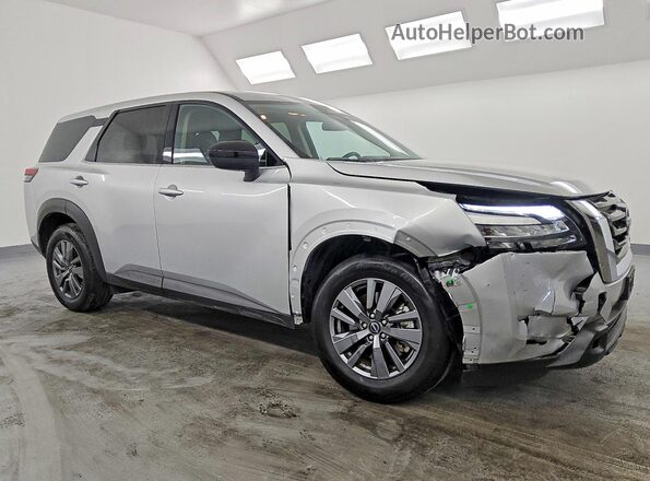 5N1DR3AAXSC289823 2025 NISSAN PATHFINDER Серебряный Передняя правая четверть