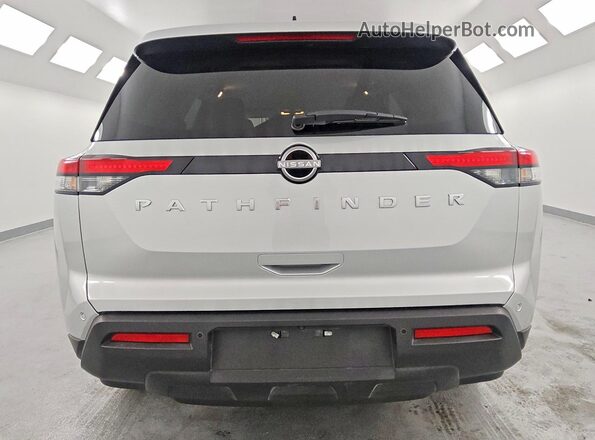 5N1DR3AAXSC289823 2025 NISSAN PATHFINDER Серебряный Вид сзади