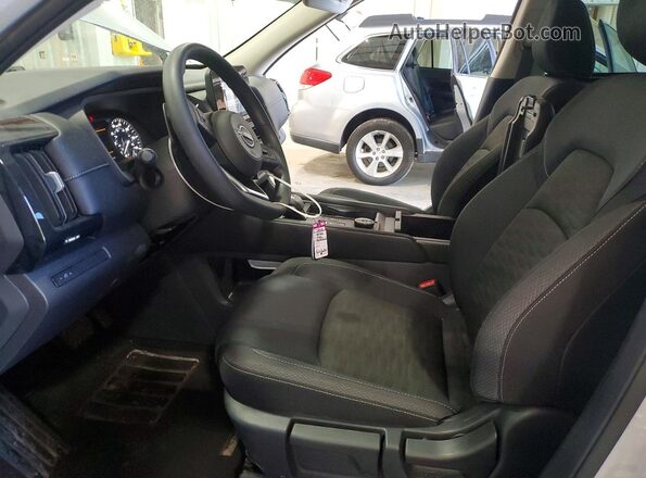 5N1DR3AC2SC255800 2025 NISSAN PATHFINDER Серебряный Вид салона спереди