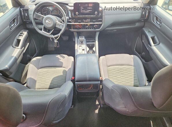 5N1DR3BA0RC258976 2024 NISSAN PATHFINDER Silver Vista del salpicadero