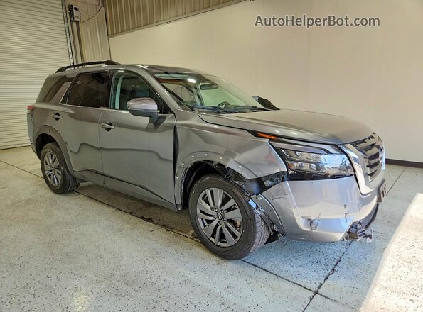 5N1DR3BA0SC256702 2025 NISSAN PATHFINDER Серый Передняя правая четверть