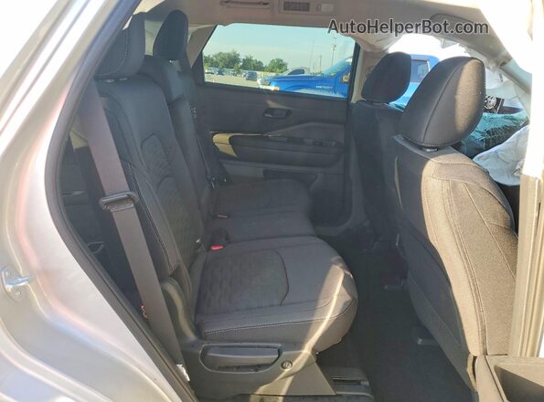 5N1DR3BA0SC305901 2025 NISSAN PATHFINDER Серебряный Вид задних сидений