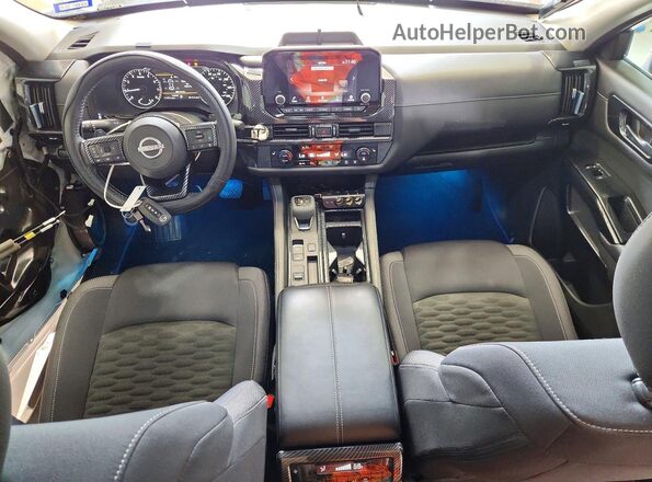 5N1DR3BA5RC227061 2024 NISSAN PATHFINDER White Առջևի վահանակի տեսք