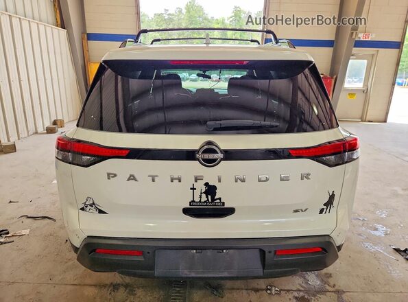 5N1DR3BA5RC227061 2024 NISSAN PATHFINDER White Հետևի տեսք