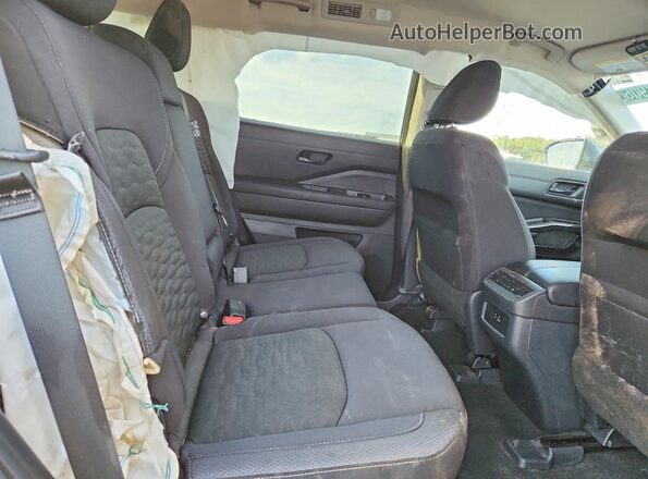 5N1DR3BA6SC230072 2025 NISSAN PATHFINDER Gray Widok wnętrza z tyłu