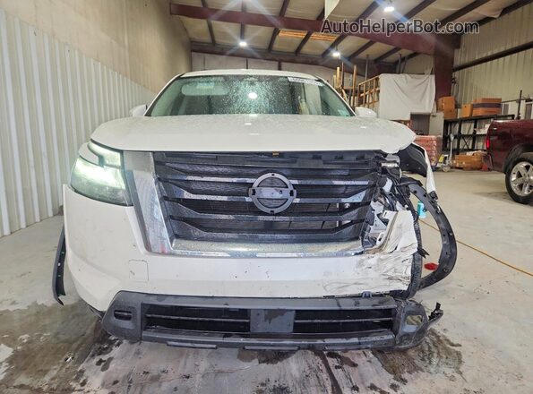 5N1DR3BA7NC252862 2022 NISSAN PATHFINDER White Widok z przodu