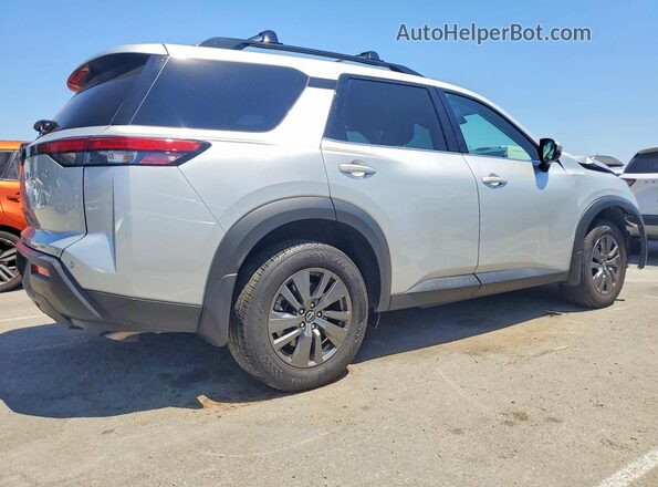 5N1DR3BA8SC260240 2025 NISSAN PATHFINDER Серебряный Задняя правая четверть