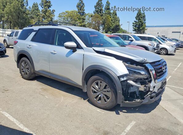 5N1DR3BA8SC260240 2025 NISSAN PATHFINDER Серебряный Передняя правая четверть