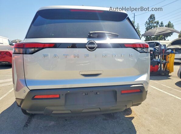 5N1DR3BA8SC260240 2025 NISSAN PATHFINDER Серебряный Вид сзади
