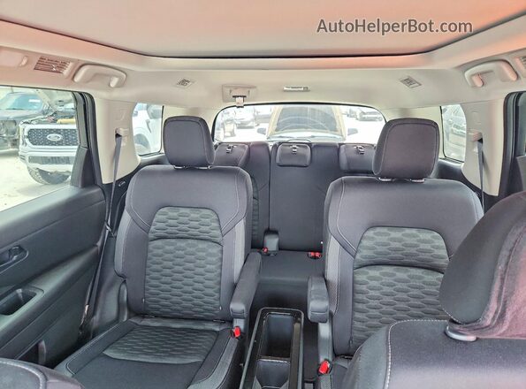 5N1DR3BB3PC228327 2023 NISSAN PATHFINDER Серебряный Вид задних сидений