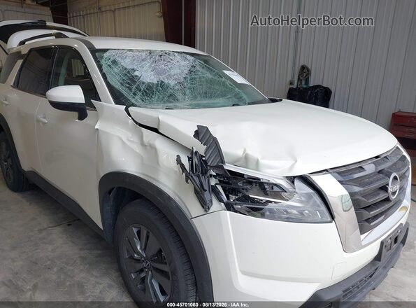 5N1DR3BC2RC260195 2024 NISSAN PATHFINDER White Widok z przodu