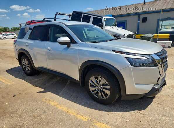 5N1DR3BC2RC283296 2024 NISSAN PATHFINDER Серебряный Передняя правая четверть