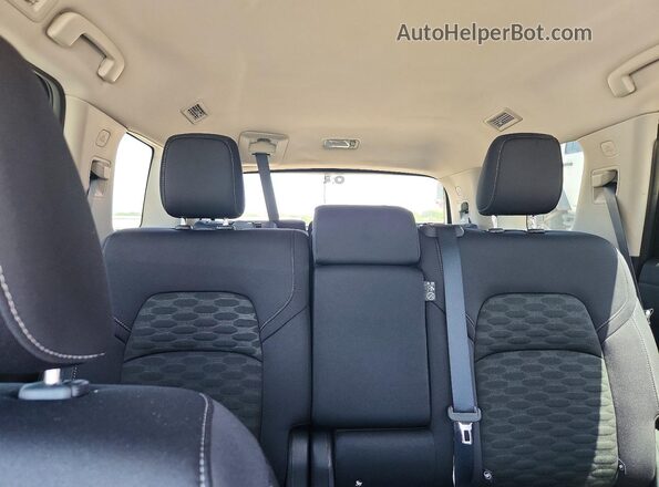 5N1DR3BC2RC283296 2024 NISSAN PATHFINDER Серебряный Вид задних сидений
