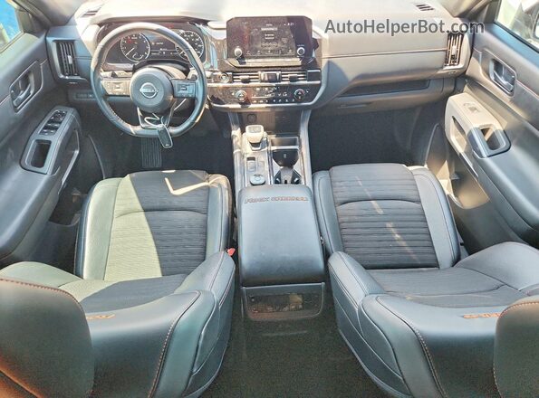 5N1DR3BD0PC242039 2023 NISSAN PATHFINDER Белый Вид панели приборов