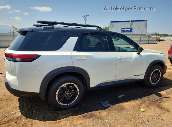 5N1DR3BD6PC264563 2023 NISSAN PATHFINDER Белый Задняя правая четверть