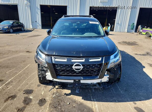 5N1DR3BD6PC271108 2023 NISSAN PATHFINDER Черный Вид спереди