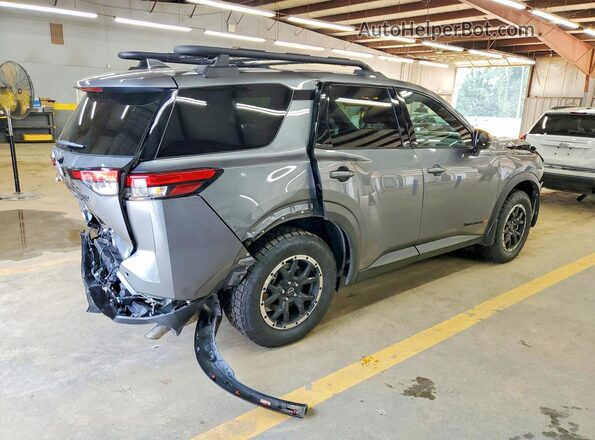 5N1DR3BD8SC310385 2025 NISSAN PATHFINDER Gray Задня права чверть