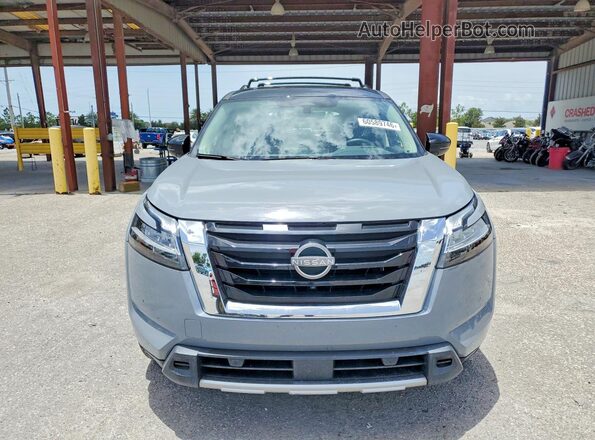5N1DR3CB2RC239935 2024 NISSAN PATHFINDER Gray Widok z przodu