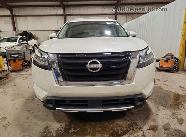 5N1DR3CC1RC215487 2024 NISSAN PATHFINDER White Widok z przodu
