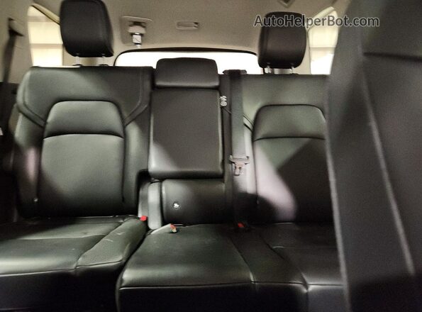 5N1DR3CC1RC215487 2024 NISSAN PATHFINDER White Widok tylnych siedzeń