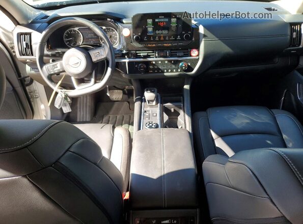 5N1DR3CC3SC236203 2025 NISSAN PATHFINDER Silver Vista del salpicadero