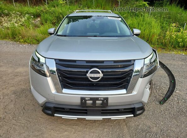5N1DR3CC4RC243476 2024 NISSAN PATHFINDER Silver Vista frontal