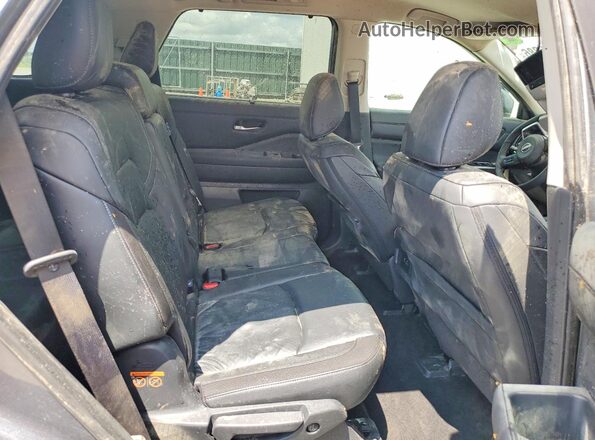 5N1DR3CC7PC219427 2023 NISSAN PATHFINDER Gray Widok wnętrza z tyłu