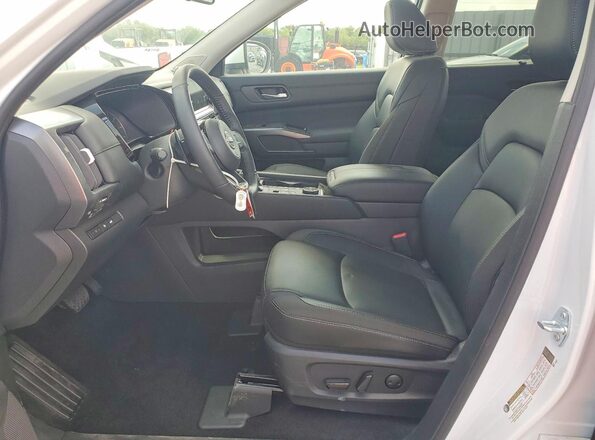 5N1DR3CD2SC260680 2025 NISSAN PATHFINDER White Սալոնի դիմացի տեսք