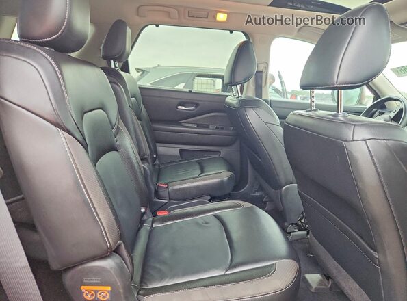 5N1DR3CD7NC254653 2022 NISSAN PATHFINDER Red Вид задньої частини салону