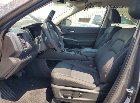 5N1DR3CE2TC265226 2026 NISSAN PATHFINDER Gray Vista interior delantera