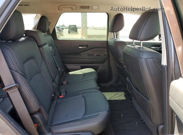 5N1DR3CE2TC265226 2026 NISSAN PATHFINDER Gray Vista interior trasera