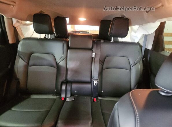 5N1DR3CE3TC248404 2026 NISSAN PATHFINDER Black Հետևի նստատեղերի տեսք