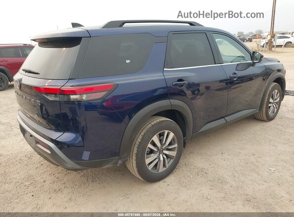 5N1DR3CE3TC257846 2026 NISSAN PATHFINDER Blue Trasero derecho