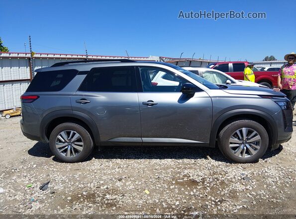 5N1DR3CEXTC264437 2026 NISSAN PATHFINDER Gray Вид задньої частини салону