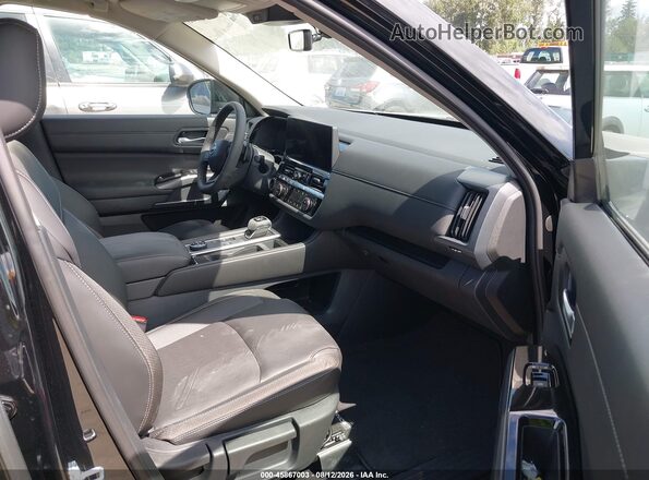 5N1DR3CEXTC267290 2026 NISSAN PATHFINDER Черный Вид салона спереди