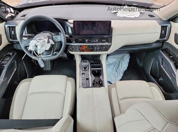 5N1DR3CS1TC207310 2026 NISSAN PATHFINDER Серый Вид панели приборов