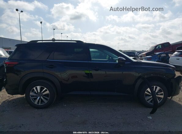 5N1DR3CS6TC265879 2026 NISSAN PATHFINDER Black Vista interior trasera