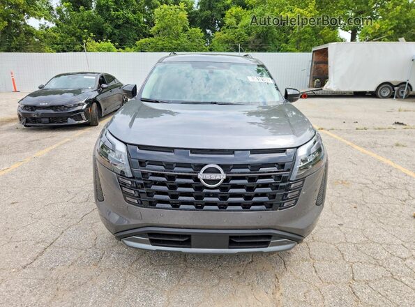 5N1DR3CS7TC232289 2026 NISSAN PATHFINDER Gray Вид спереду