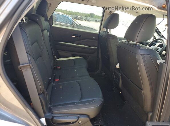 5N1DR3CS8TC203190 2026 NISSAN PATHFINDER Gray Vista de los asientos traseros