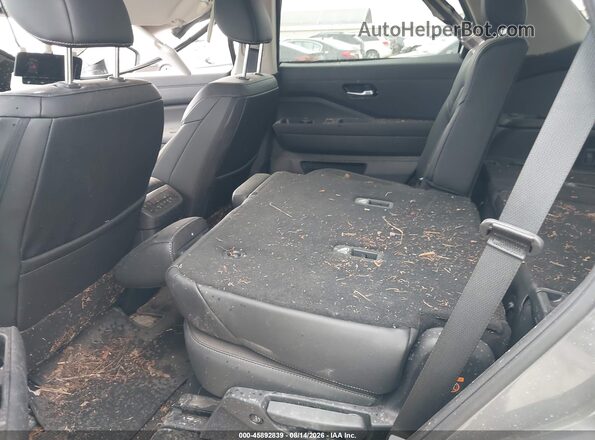 5N1DR3CS9TC264242 2026 NISSAN PATHFINDER Gray Widok naklejki z numerem VIN