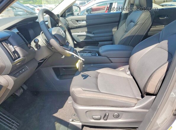 5N1DR3CT5TC201518 2026 NISSAN PATHFINDER Серый Вид салона спереди