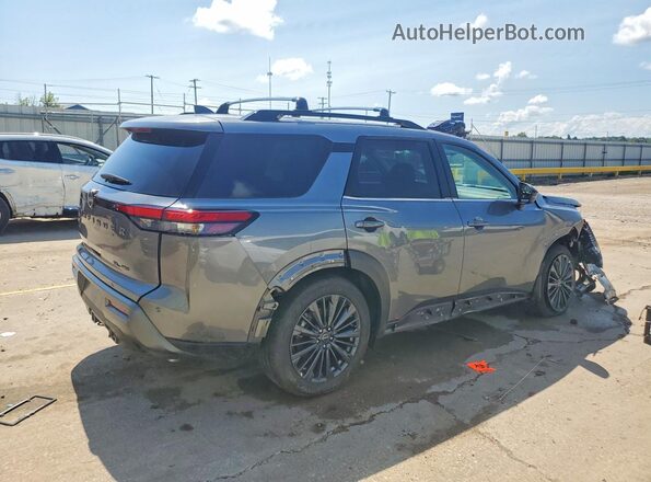5N1DR3CT5TC201518 2026 NISSAN PATHFINDER Серый Задняя правая четверть