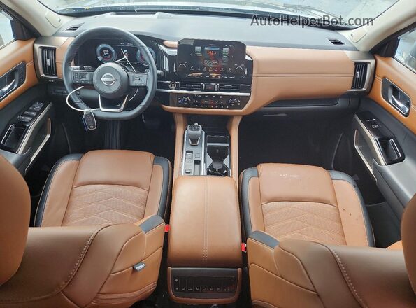 5N1DR3DG2RC303322 2024 NISSAN PATHFINDER Gray Widok deski rozdzielczej