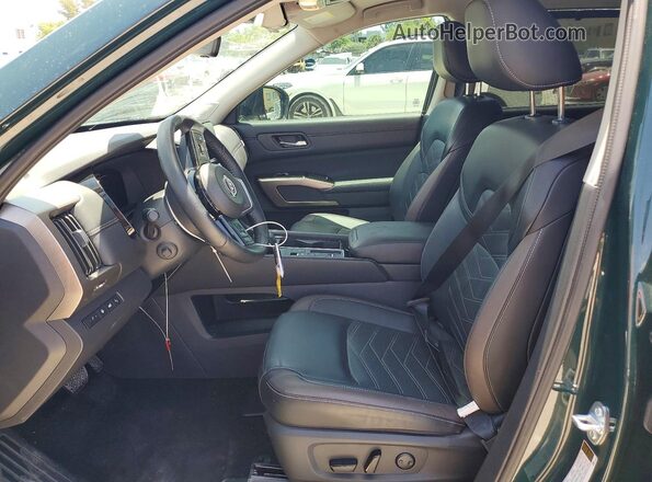5N1DR3DG3SC213019 2025 NISSAN PATHFINDER Green Vista interior delantera